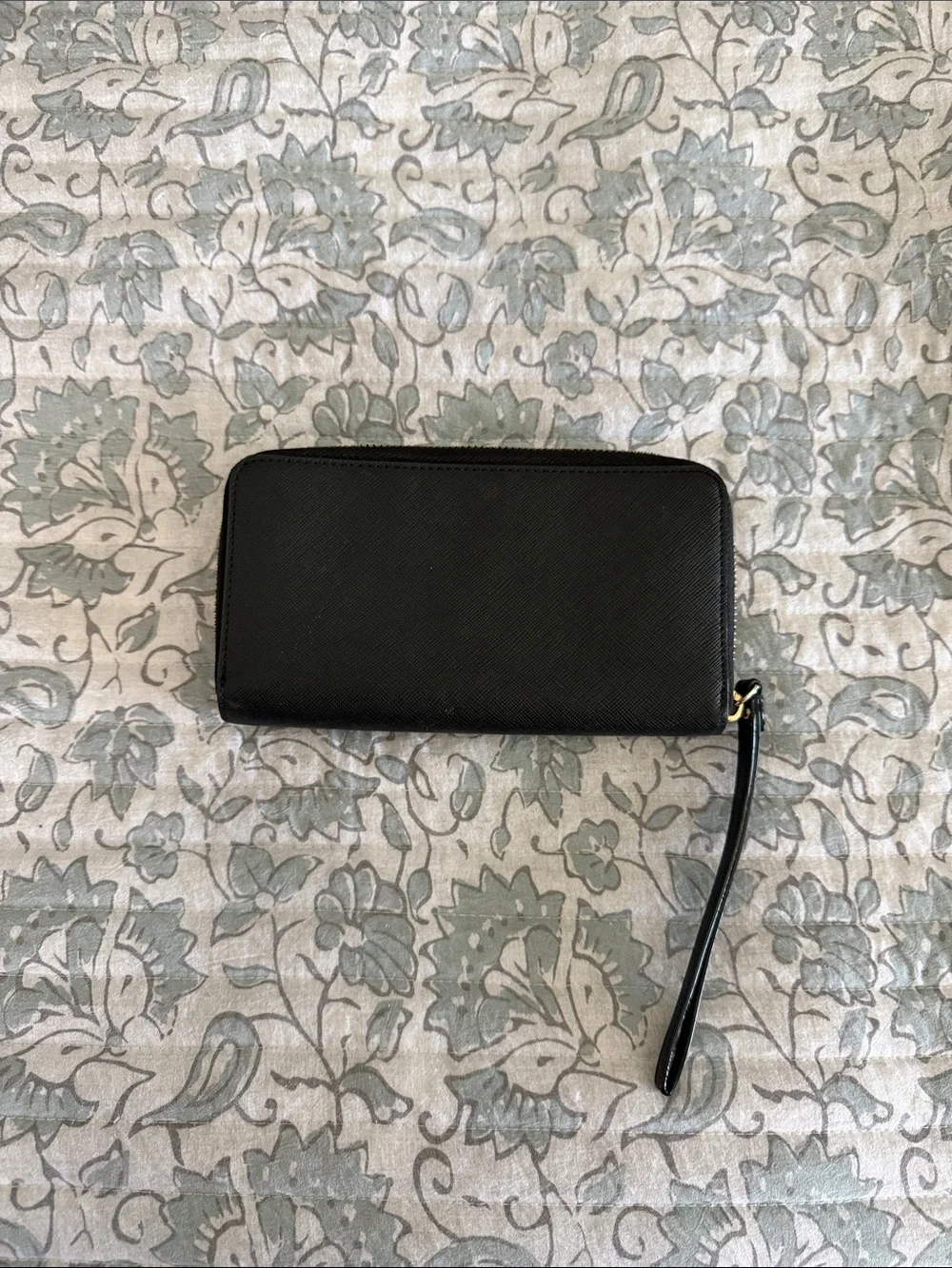 kate spade Black Saffiano Zip Wristlet Clutch
